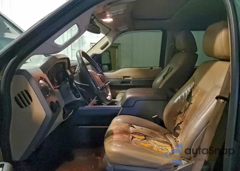 2011 Ford F350 Super Duty z USA, uszkodzony, nr VIN 1FT8W3BT4BEA93122